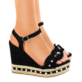 Svarta kile sandaler pärlor 2445