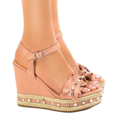 Rosa kilsandaler med pärlor 2445