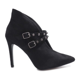 Svarta stövlar på stilettklack Karine