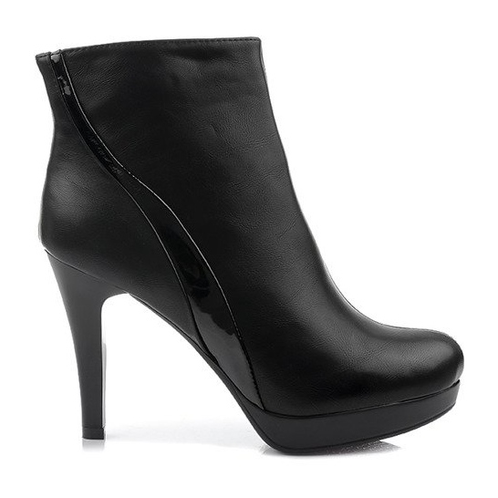 Stövlar på högklackad dragkedja 1301-98 svart