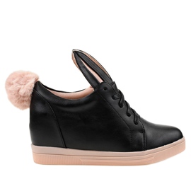 Svarta sneakers på kilkaninerna H6210