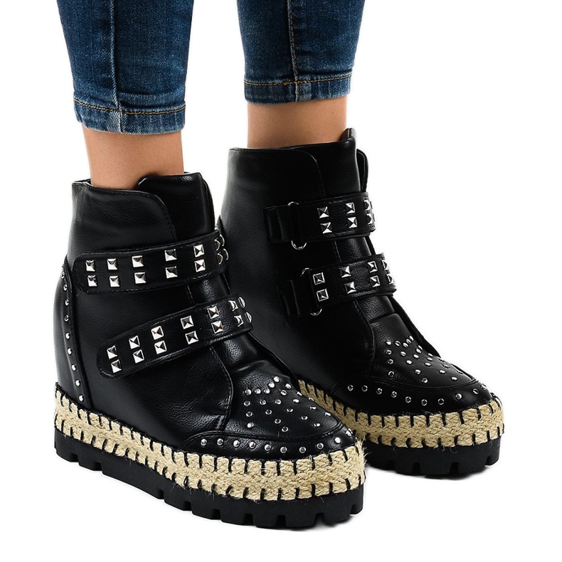 Svarta damstövletter AJ-546