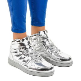 Silverlackerade sneakers XW7082 grå