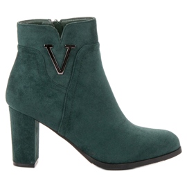 Vinceza Mockaskor på en bar grön