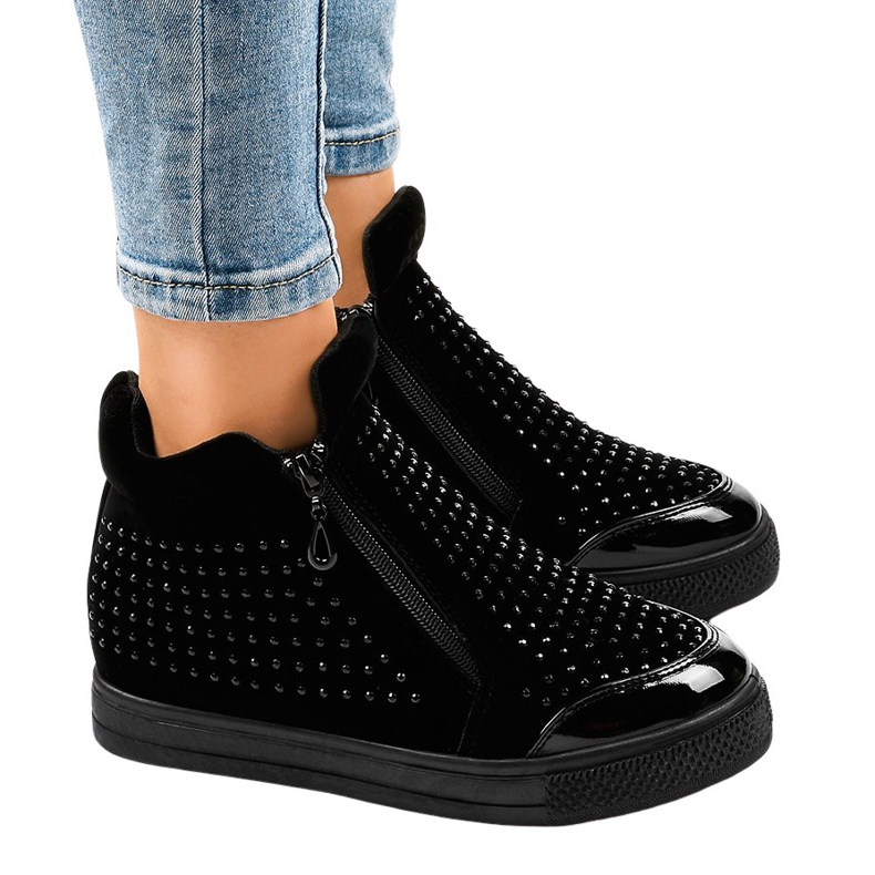 Svarta kilskor med R51-1-dragkedjor