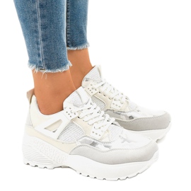 Vita trendiga damskor för kvinnor C2
