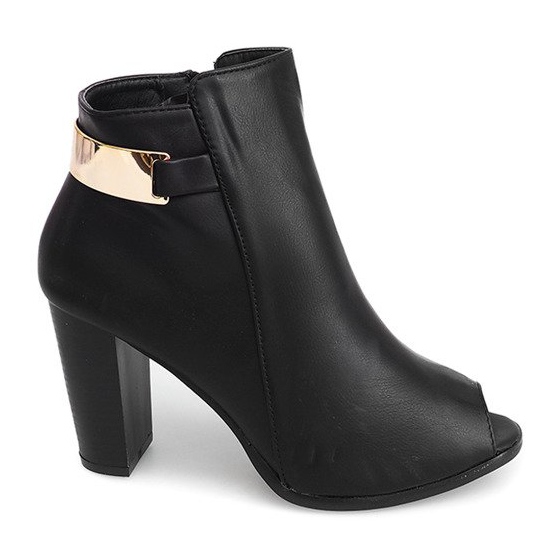 Öppna stövlar på en stolpe F906 Svart