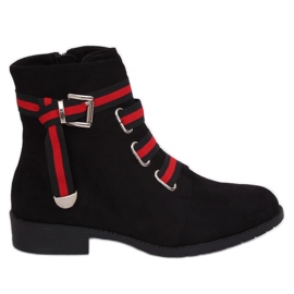 Svarta kvinnors platta svarta stövlar 1706 Svart