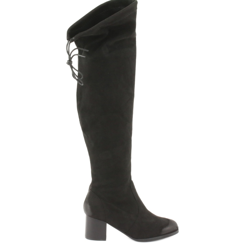 M.Daszyński Svart mocka över knäskorna 1715