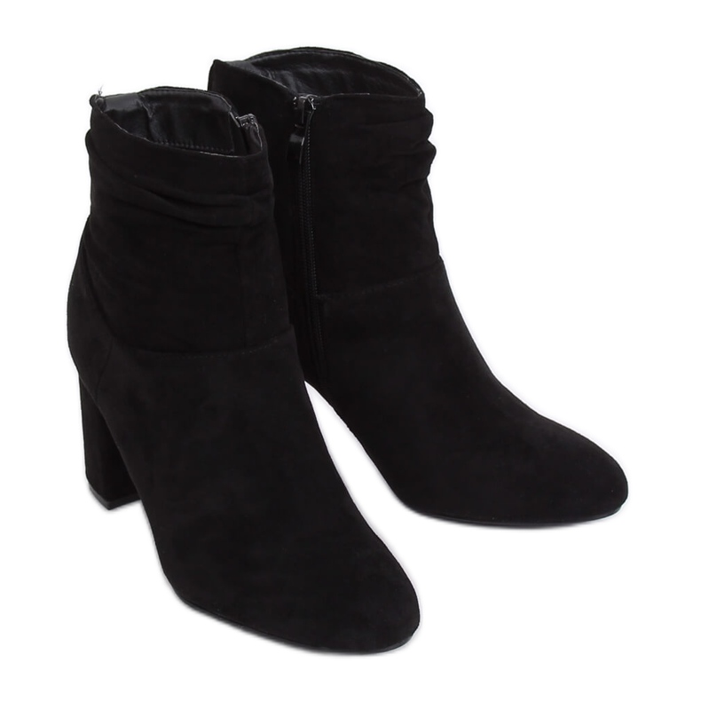 Klassiska svarta högklackade stövlar 9018-7 Svart