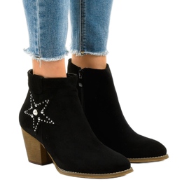 Svarta mocka stövlar på stjärnan L88-163 stolpe