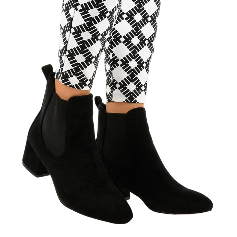 Svarta fotkängor med elastisk 8012-PA