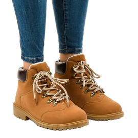 Kamelisolerade stövlar DS1702 brun