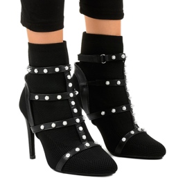 Svarta stilettstövlar i AT-0655-L-tyg