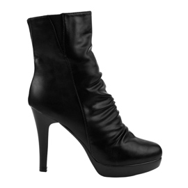 Svarta isolerade stövlar GFA418