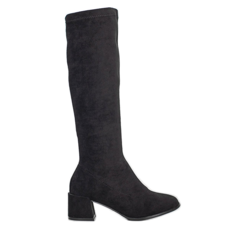 Filippo Mocka stövlar på en pelare svart