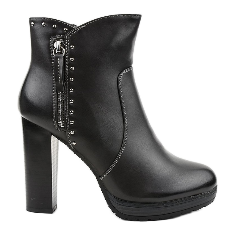 Isolerade grå stövlar på stolpen 88057