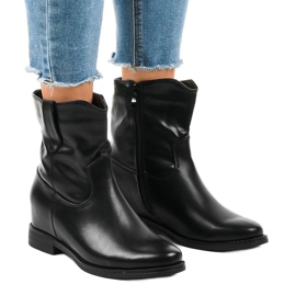 Svarta isolerade cowboystövlar G-7607