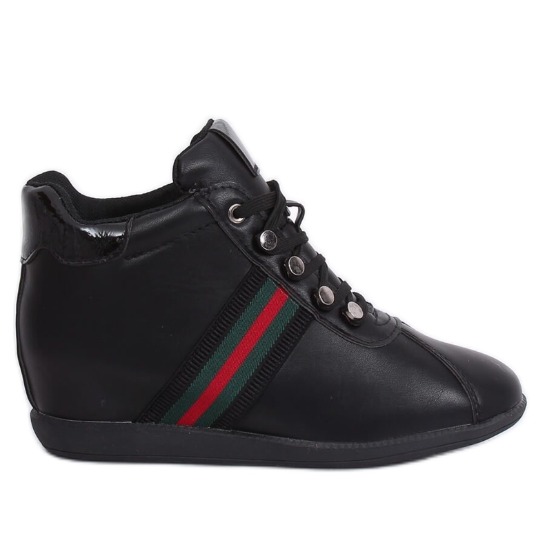 Svarta skor på en dold kil K1833909 Negro