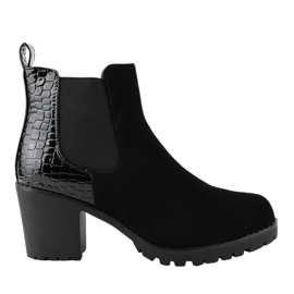 Svarta stövlar på stolpen med en elastisk W356