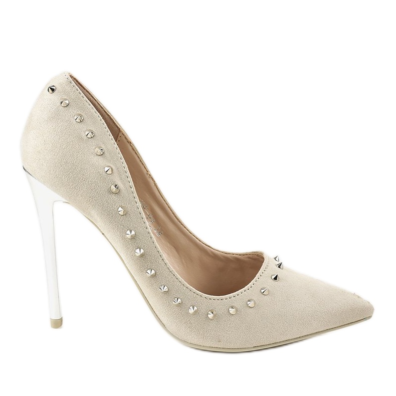 Beige pumps på en NF-04 häl