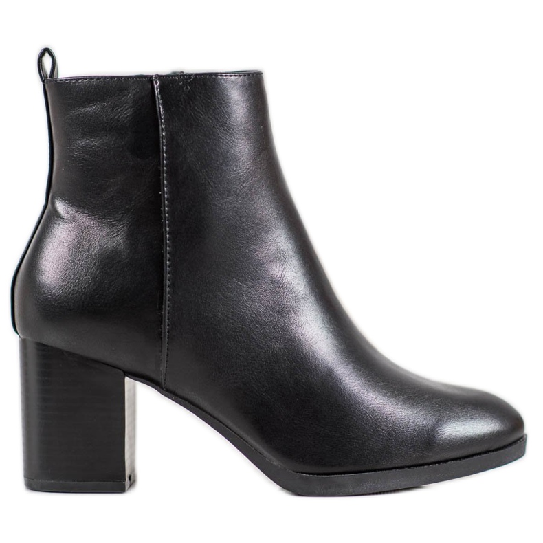 Weide Bekväma stövlar på en stolpe svart