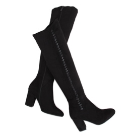 Svarta högklackade stövlar 7539-GG Svart