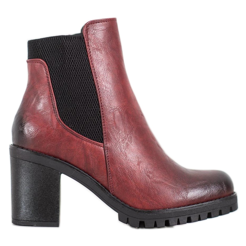 M.Daszyński Bekväma stövlar på en stolpe röd