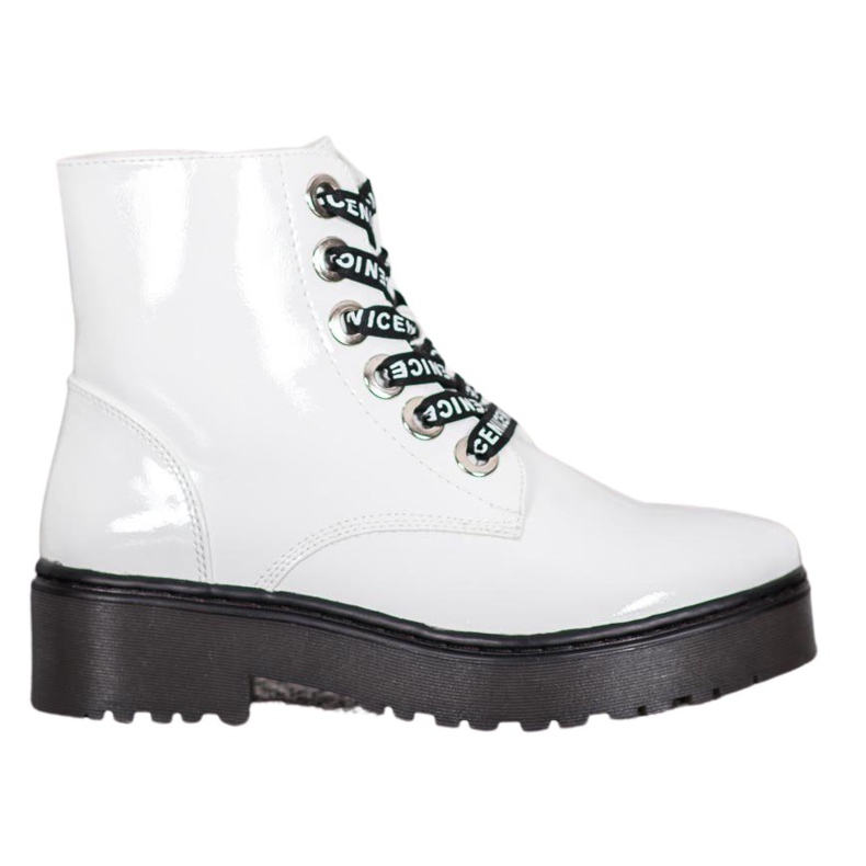 Sergio Leone Vita skor på plattformen