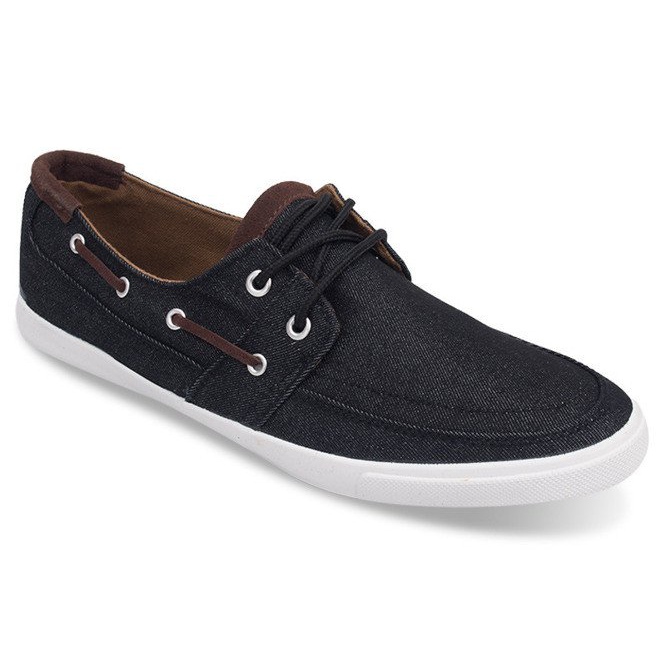 806 Svarta snörskor