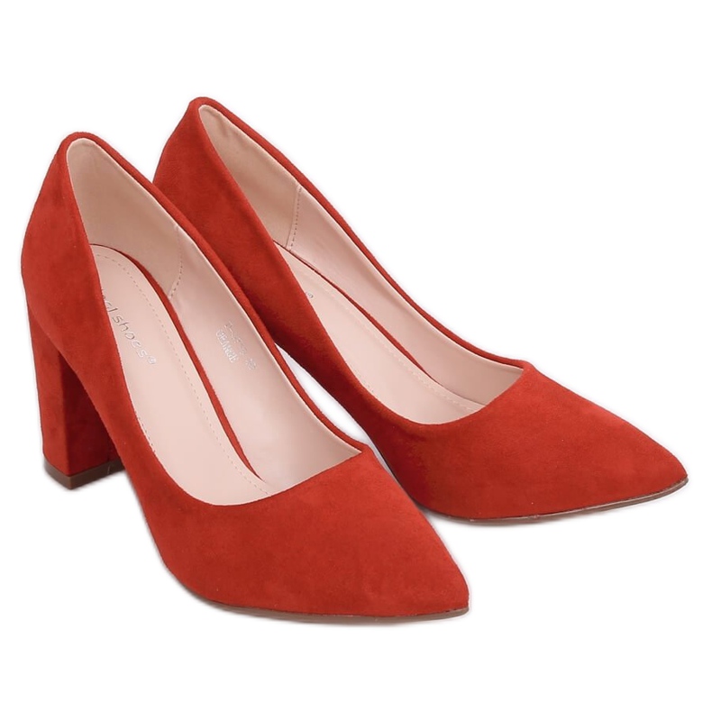 Pumpar på en tegelstolpe P-6719 Orange mångfärgad