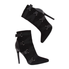 Svarta stövlar på en nål svart BKKX1150 Black Ii Quality