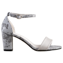 Goodin Snygga sandaler med spets grå