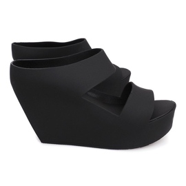 Meliski Open Wedge AE830 Svart