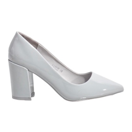 Gråa pumpar på LE061P -stolpen