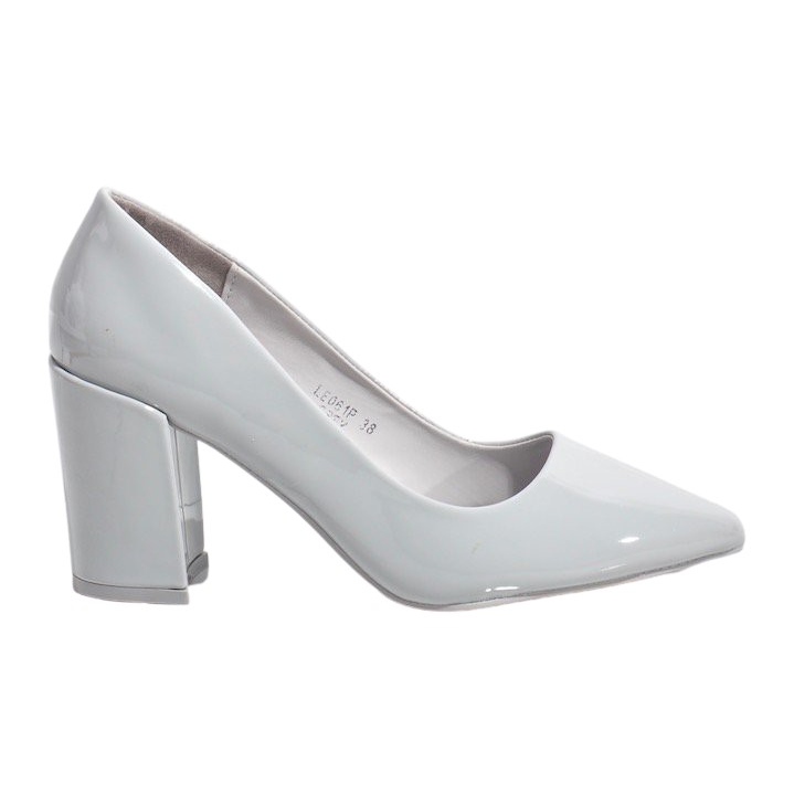 Gråa pumpar på LE061P -stolpen