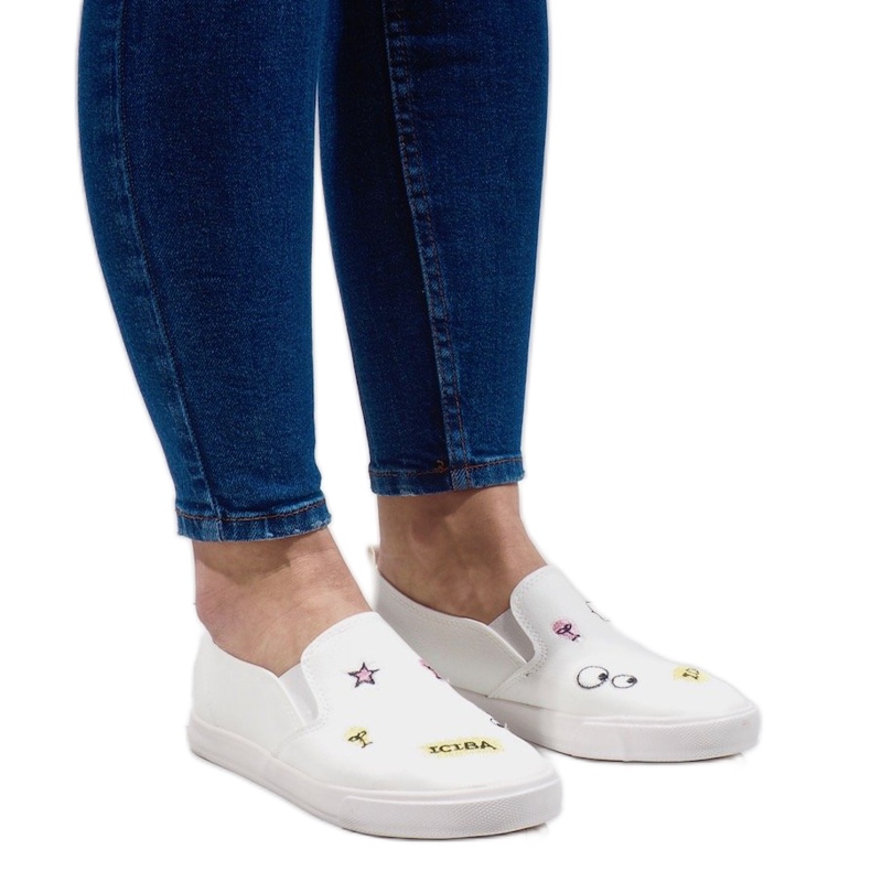 Vita sneakers med G82-2-tryck