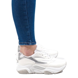 Vita sportskor SX001-9