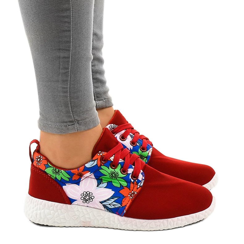 Röda sportskor 623 mångfärgad