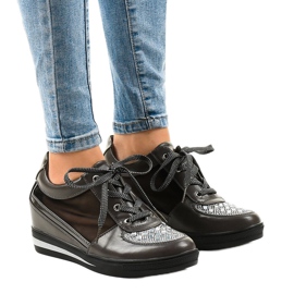 Grå mesh sneakers på kilen TL-29