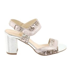 Sandaler på Gamis 3942 -inlägget beige rosa silver-