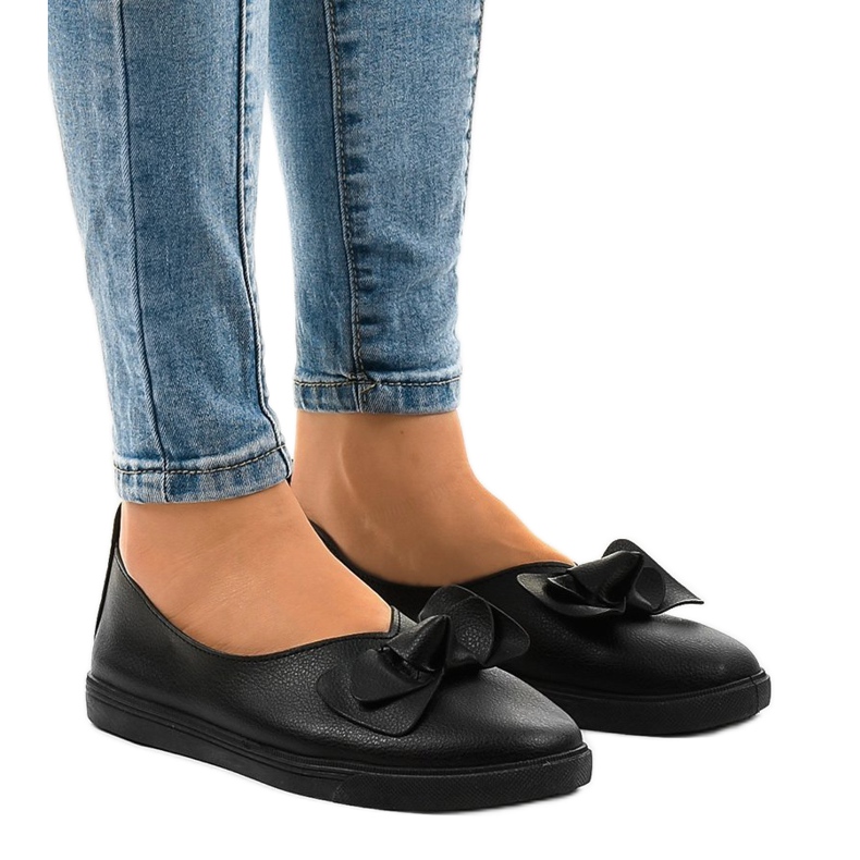 Svarta slip-on sneakers 8895-1