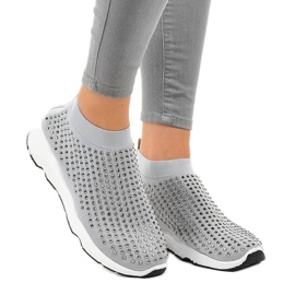 Gråa sportskor med LG27 cubic zirconias