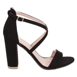 Svarta sandaler på stolpen GG-88P Svart