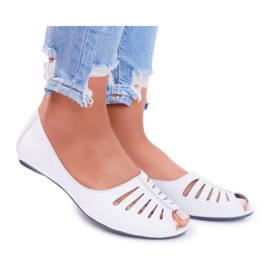 Kvinnors Ballerinor Maciejka Leather Open Toes 03497-59 vit