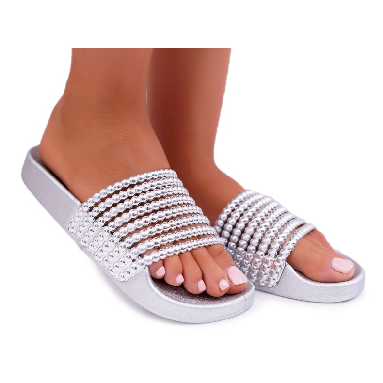 Tofflor för kvinnor med pärlstavssilver Elavi grå