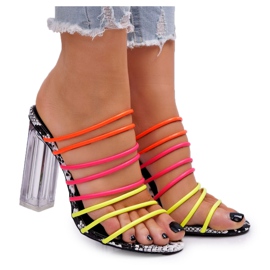 FRGIV Kvinnors tofflor på en stolpe på multikolor Dubai mångfärgad