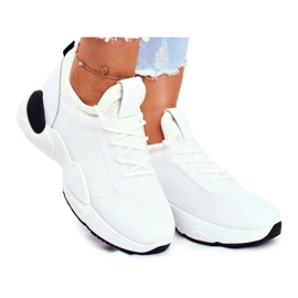 BUGO Kvinnors sportskor svart och vitt Fellen