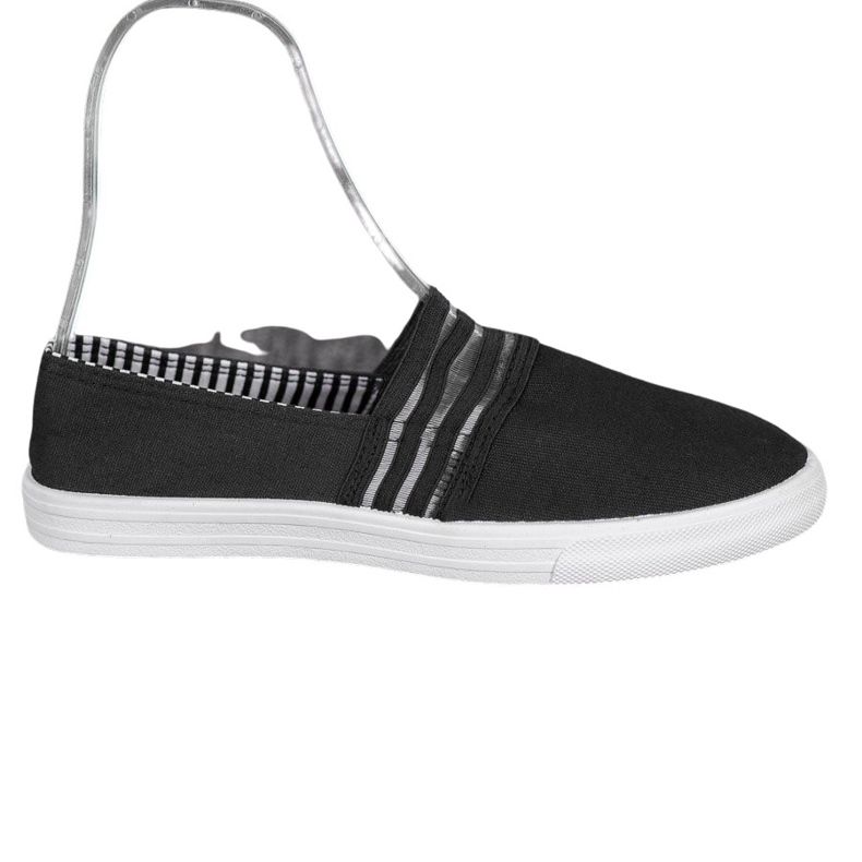 SHELOVET Bekväma slip-on sneakers svart