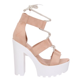 Sandaler på den beige och rosa plattformen NS120 Beige